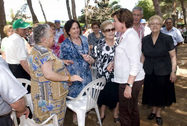 1.200 mayores celebraron su jornada de convivencia en Los Urrutias - 2, Foto 2