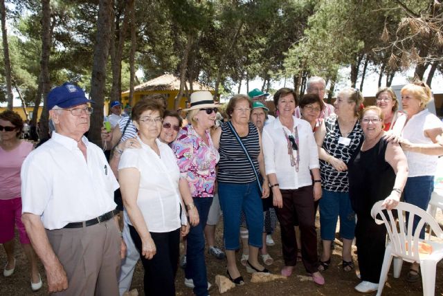 1.200 mayores celebraron su jornada de convivencia en Los Urrutias - 3, Foto 3