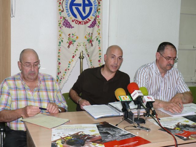 La Federación de Peñas presenta la semana cultural de la 39 fiesta de la vendimia y el acto de nombramiento de agricultor del año - 1, Foto 1