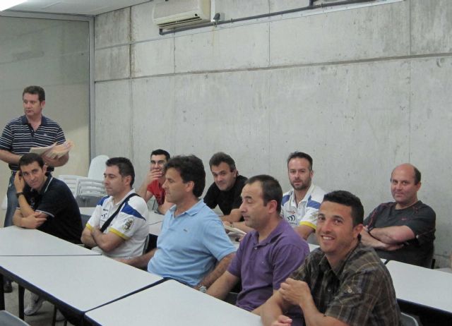 Un total de 16 alumnos asisten, en Jumilla, a un curso de monitor de fútbol sala - 2, Foto 2