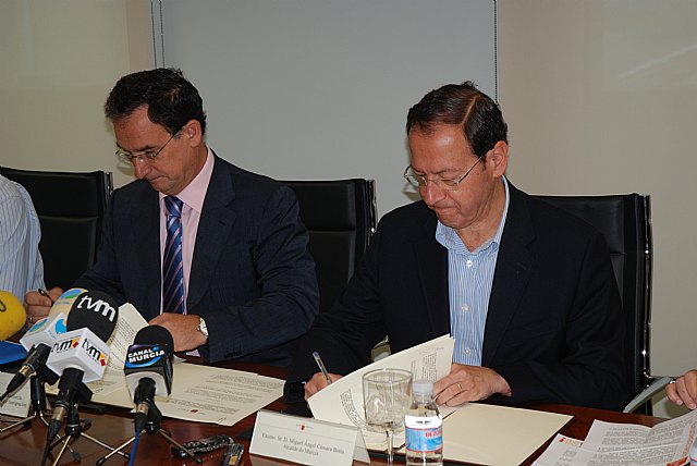 La subvención de tres millones de Política Social al Ayuntamiento de Murcia en Atención Primaria permitirá mantener 341 empleos - 1, Foto 1