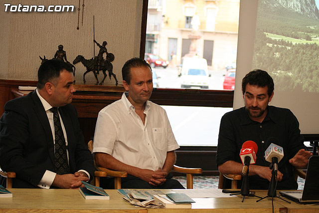 Autoridades municipales asisten a la presentacin de la “Gua Geolgica del Parque Regional de Sierra Espuña” - 25