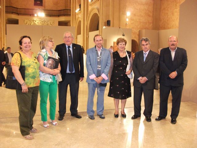 Quirós rinde homenaje a Caravaca con una exposición en la antigua Compañía de Jesús - 2, Foto 2