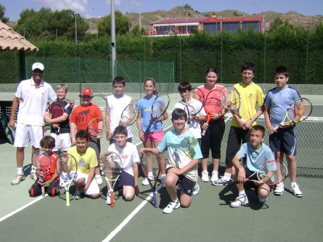 Jugadores britnicos entrenan en la Escuela del C. T. Totana. - 5