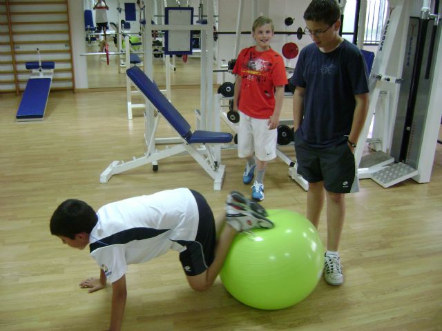Jugadores britnicos entrenan en la Escuela del C. T. Totana. - 6