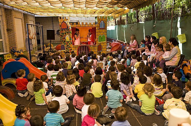 Obra de teatro en la Escuela Infantil “Clara Campoamor”, Foto 1