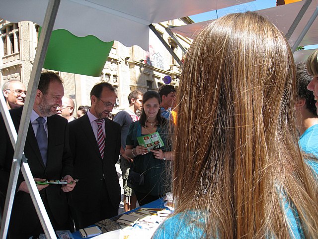 La Comunidad ampliará el proyecto para el fomento del espíritu emprendedor en edades tempranas a centros de Primaria - 2, Foto 2