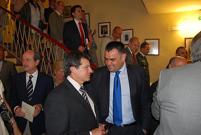 El alcalde de Totana asistió al acto institucional del XXVIII aniversario del Estatuto de Autonomía de la Región de Murcia, Foto 2