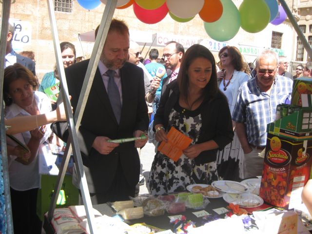 Tres institutos del municipio participan en el 'Mini-market' del proyecto Empresa Joven Europea - 2, Foto 2