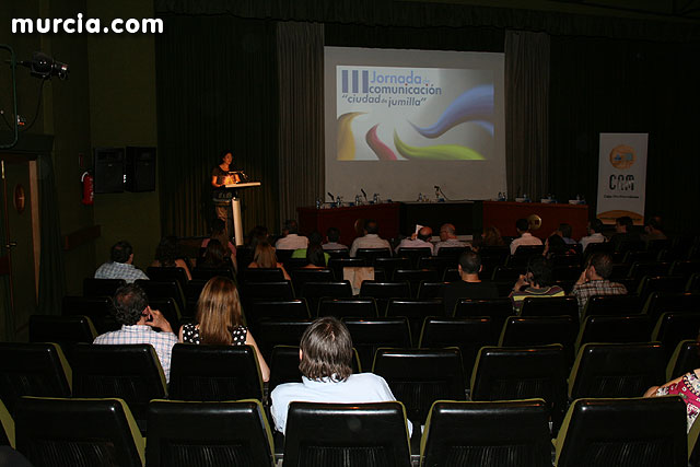 Ms de medio centenar de personas asistieron en Jumilla a la III Jornada de Comunicacin dedicada a 