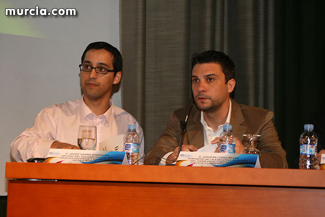 Ms de medio centenar de personas asistieron en Jumilla a la III Jornada de Comunicacin dedicada a 