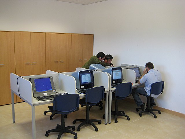 El Telecentro de la pedanía de Lébor se traslada al nuevo Centro Social, Foto 2