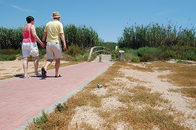 Vecinos por la senda, Foto 4