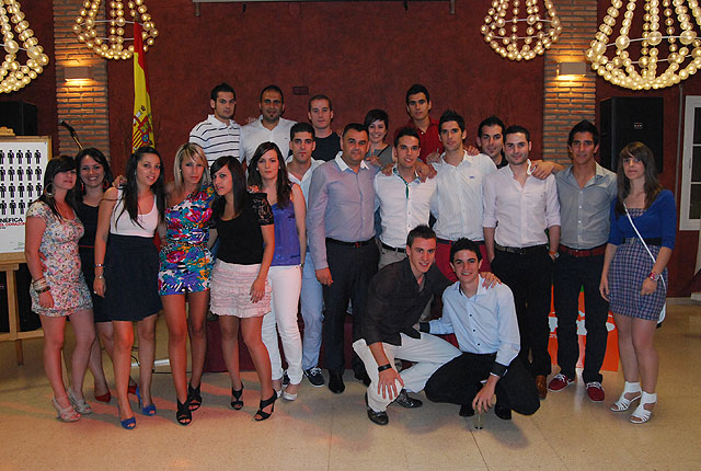 Nuevas Generaciones recauda alrededor de 600 euros en la cena benfica a favor de Critas Interparroquial - 1