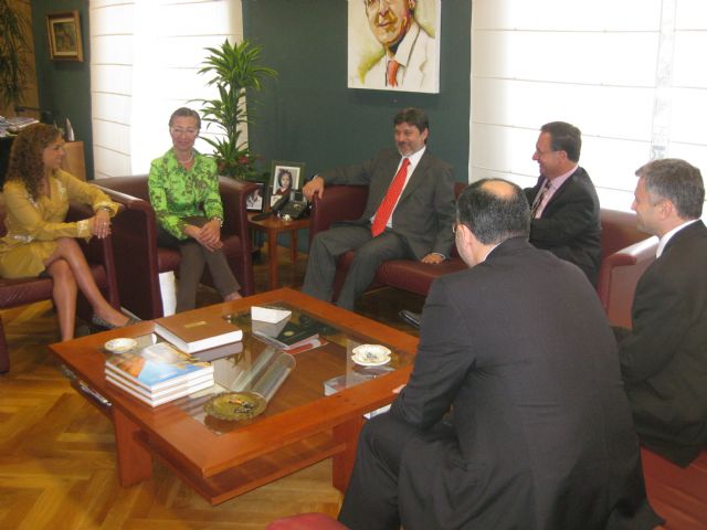María del Carmen Pelegrín y Beatriz Hontoria reciben al Embajador de Brasil en España - 2, Foto 2