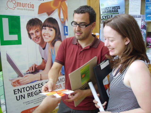 Los jóvenes que aprueben la Selectividad tendrán gratis el teórico del carnet de conducir - 1, Foto 1
