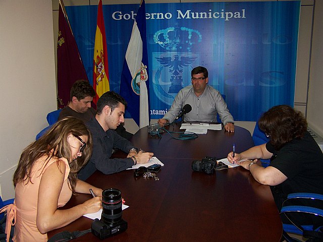 Abierto el plazo de solicitud de becas municipales para Educación Infantil y Primaria - 1, Foto 1