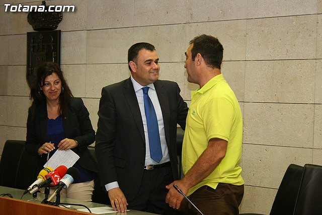 Las obras de construcción del edificio municipal para la escuela de verano y reforma de los aseos del C.P. Tierno Galván” cuentan con un importe superior a los 700.000 euros, Foto 5