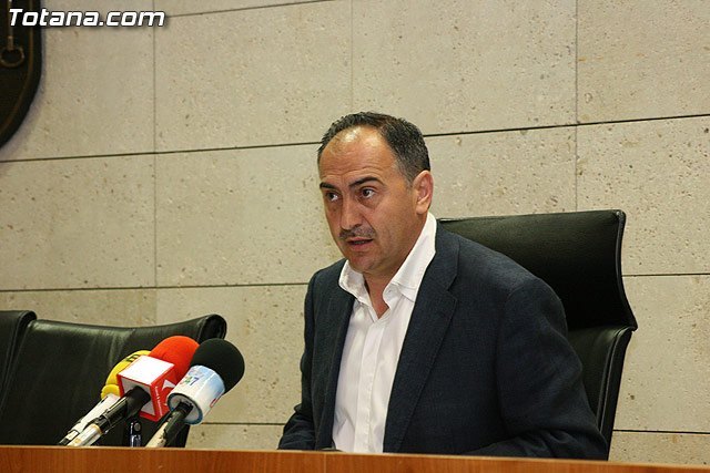 El ayuntamiento ofrecerá a la Dirección General de Vivienda una de las parcelas de la urbanización de El Cabecico, Foto 1