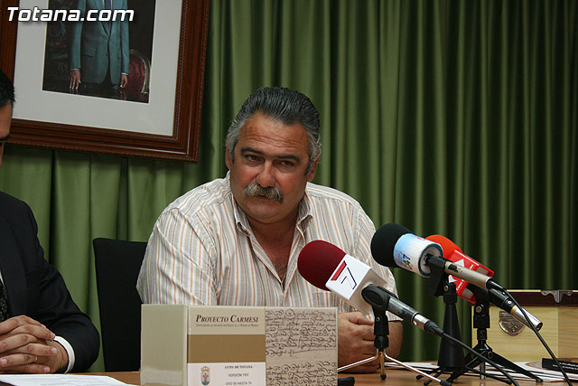 El alcalde de Totana hace entrega al ayuntamiento de Aledo 123 archivos digitales - 12
