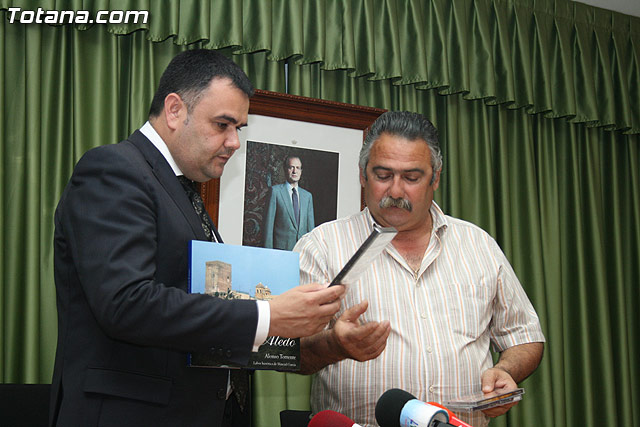 El alcalde de Totana hace entrega al ayuntamiento de Aledo 123 archivos digitales - 17
