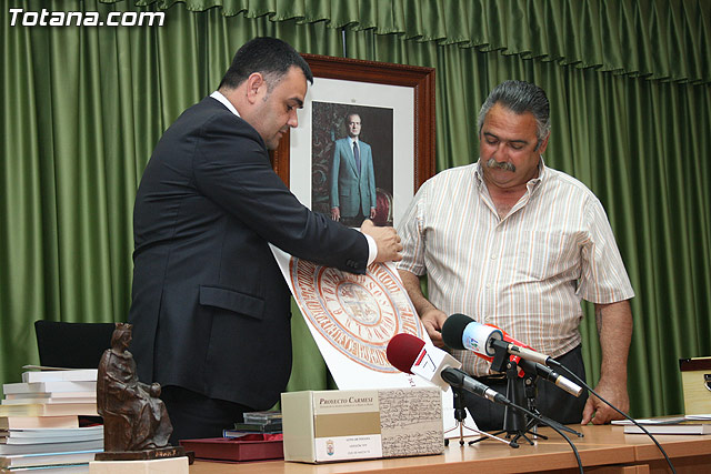 El alcalde de Totana hace entrega al ayuntamiento de Aledo 123 archivos digitales - 23