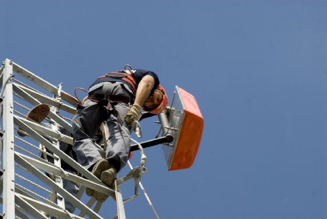 Los técnicos ajustan ya los repetidores de TDT de Los Urrutias y Perín para su puesta en marcha - 5, Foto 5
