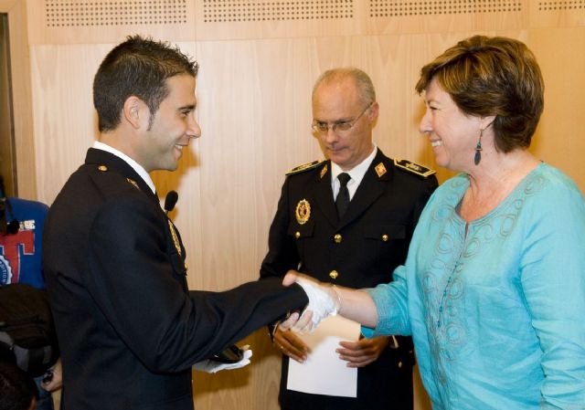 Toman posesión 15 nuevos bomberos - 1, Foto 1