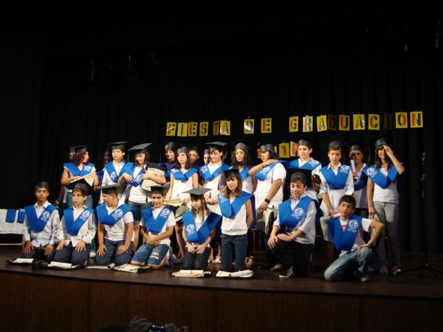 Más de medio centenar de alumnos del Monte Anaor se gradúan - 3, Foto 3