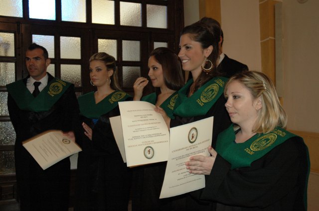 Los alumnos de Terapia Ocupacional y Fisioterapia de la UCAM reciben sus becas - 1, Foto 1