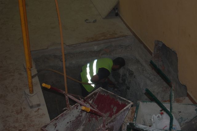 Un ascensor mejorará el acceso de los discapacitados a la Biblioteca - 1, Foto 1