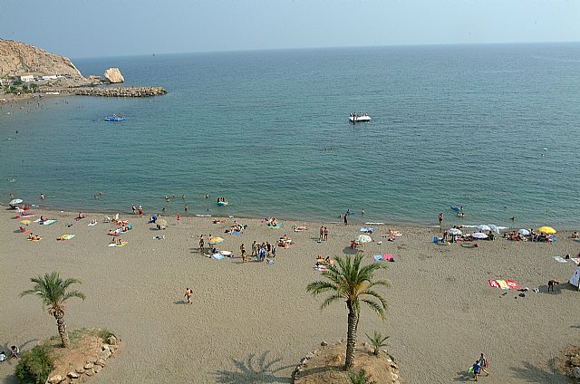 Adjudicada la adquisición e instalación de nuevos equipamientos en playas de Águilas - 1, Foto 1