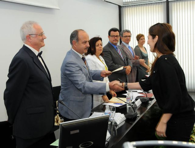 El catedrático Antonio Sempere clausura con su lección el curso de la Escuela de Práctica Laboral - 1, Foto 1