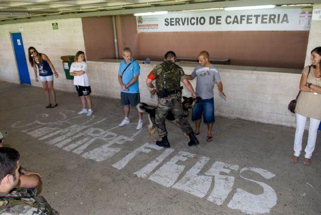 La Unidad Canina de Policía Naval hace prácticas en el Cartagonova - 4, Foto 4