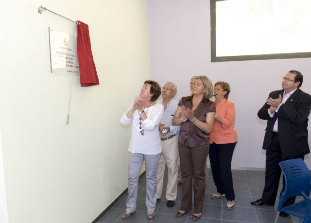 La alcaldesa inaugura el nuevo local social de Los Popos - 2, Foto 2