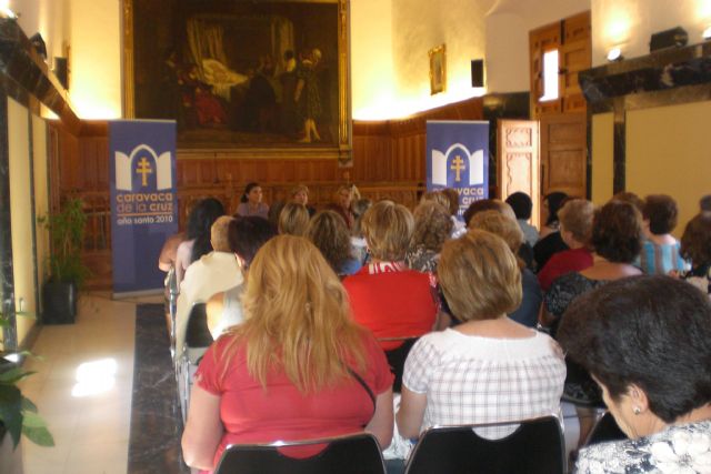 La concejalía de Mujer e Igualdad de Oportunidades organizó un viaje cultural a Caravaca de la Cruz, Foto 2