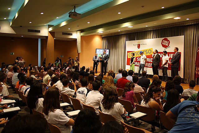Los colegios Antonio de Nebrija y Ciudad del Sol llevarán sus mensajes de seguridad vial a radio y televisión gracias al concurso ´Ponle Freno Junior´ - 2, Foto 2