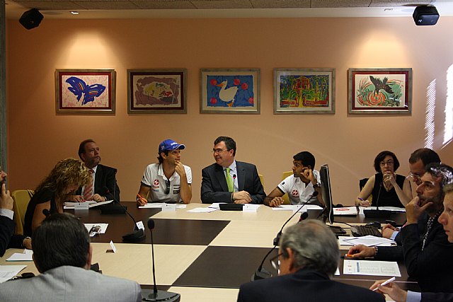 Los colegios Antonio de Nebrija y Ciudad del Sol llevarán sus mensajes de seguridad vial a radio y televisión gracias al concurso ´Ponle Freno Junior´ - 3, Foto 3