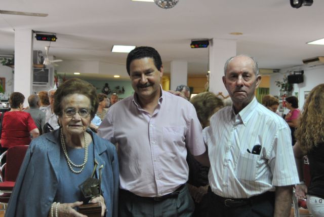 El Hogar de Tercera Edad homenajea a los socios más longevos - 1, Foto 1