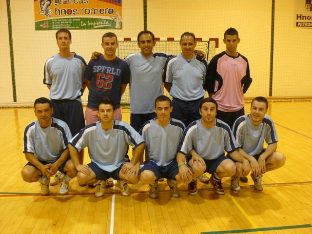 Esta tarde a las 20:00 horas se cierra el plazo de inscripción para los equipos que quieran participar en las 24 horas de fútbol sala, Foto 2