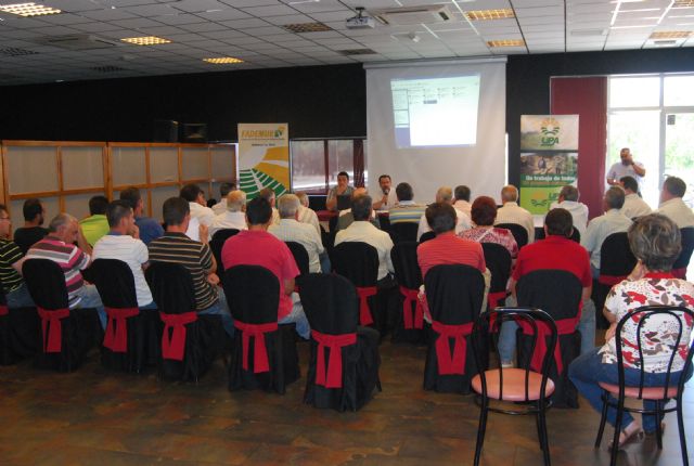 El director general de Patrimonio Natural y Biodiversidad y el concejal de Agricultura participan en las jornadas sobre Seguros Agrarios, Foto 4