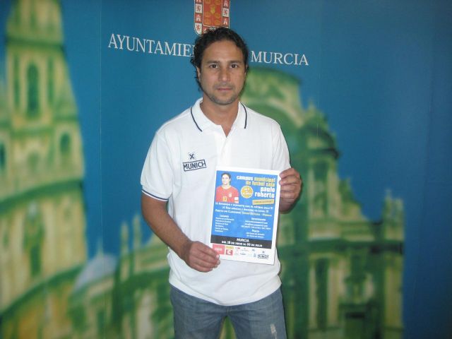 Paulo Roberto propone a los más pequeños un campus de verano para aprender Fútbol Sala - 1, Foto 1