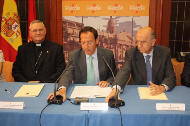 Alquerías recuperará su iglesia restaurada gracias al acuerdo entre el Ayuntamiento, Obispado y CajaMurcia - 1, Foto 1