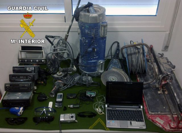 La Guardia Civil detiene a una persona dedicada a cometer robos en vehículos - 1, Foto 1