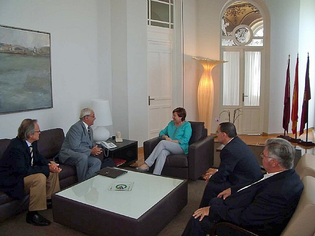 Comunicado de ADACCE sobre la reunión mantenida el día 18 de junio de 2010 con la Exma.Señora Alcaldesa de Cartagena - 1, Foto 1