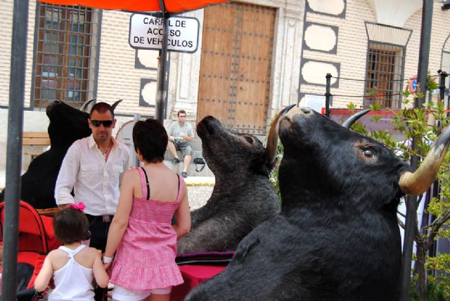 El mundo de los toros pone fin a la temporada del Mercadillo Artesanal 'El Mesoncico' - 1, Foto 1