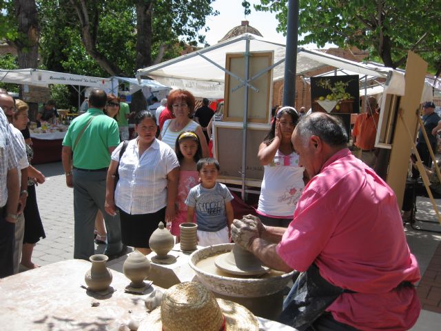 Éxito de participación en el el Mercadillo Artesano de La Santa, Foto 2