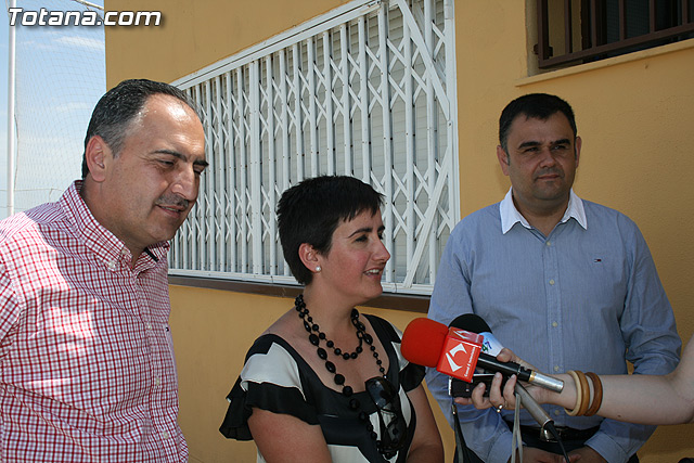 Los vecinos de El Paretn-Cantareros disfrutarn en breve de dos pistas deportivas, una de tenis y otra de pdel - 20