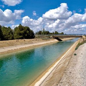 El alcalde insiste en la necesidad de que Jumilla sea incluida en la Mancomunidad de Canales del Taibilla - 1, Foto 1