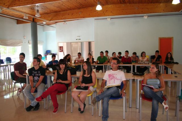 Finaliza el programa de corresponsales en los institutos y la UPCT - 1, Foto 1